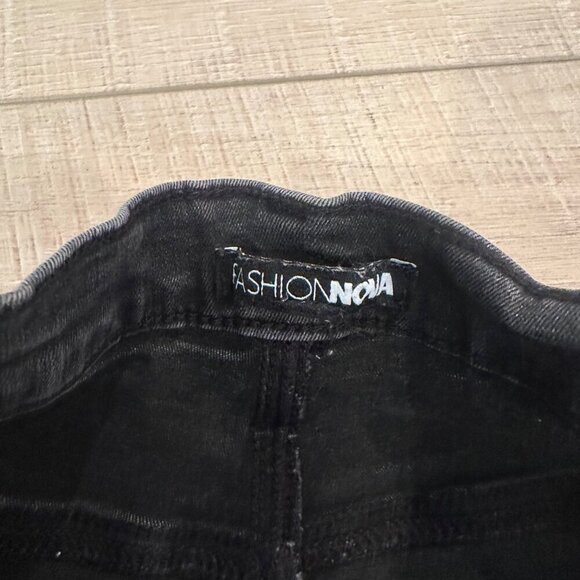 FASHIONNOVA WOMENS BLACK JEANS SIZE 15/32 - Picture 6 of 7